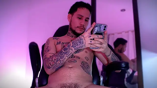 Snapshot of Junihn0 chatting on September 27, 9:42 pm Junihn0 online show from September 27, 9:42 pm