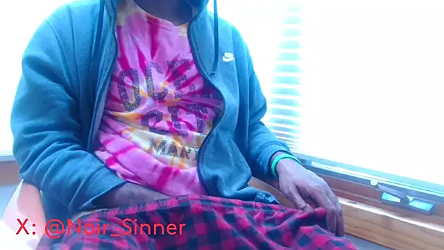 sinnernoir online show from January 8, 6:10 pm