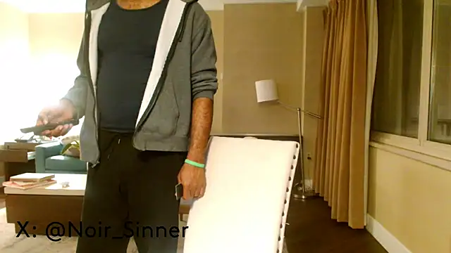 sinnernoir online show from February 18, 7:37 am