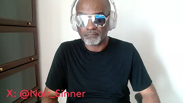 sinnernoir online show from April 18, 1:48 pm