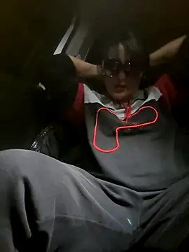 Emily andre online show from November 28, 6:32 pm