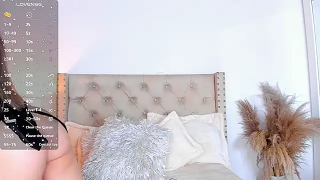 marilynrossy online show from November 3, 6:47 am