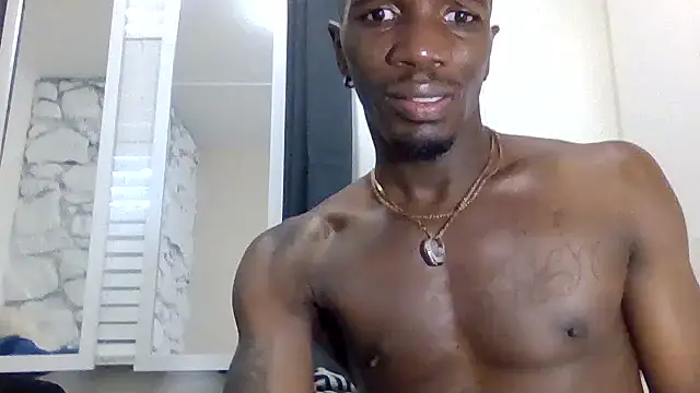 Snapshot of Shawtyblaque21 chatting on July 1, 8:19 pm Shawtyblaque21 online show from July 1, 8:19 pm