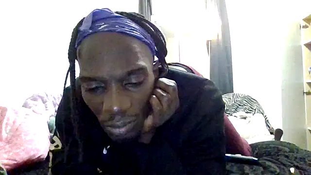 Snapshot of Shawtyblaque21 chatting on July 31, 6:24 am Shawtyblaque21 online show from July 31, 6:24 am