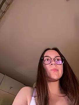 Lilly Soulmate online show from May 11, 3:12 am