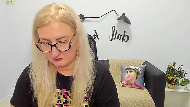 ChristyBrooks online show from January 2, 7:07 pm