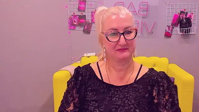 ChristyBrooks online show from January 15, 3:18 pm