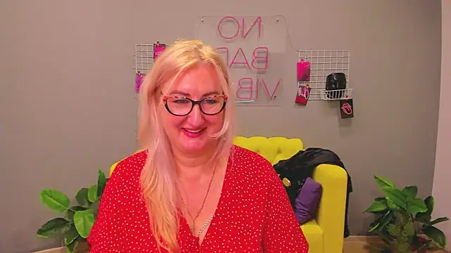 ChristyBrooks online show from January 28, 6:17 pm