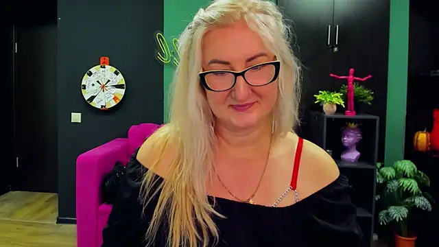 ChristyBrooks online show from March 2, 2:32 pm