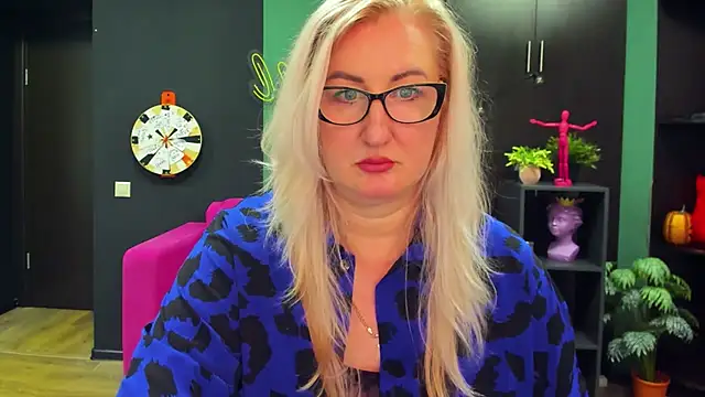 ChristyBrooks online show from March 3, 3:20 pm