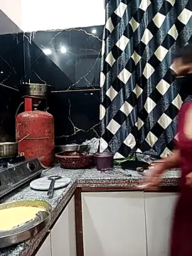 Cute-Aadhvita online show from February 6, 1:58 pm