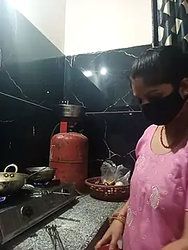 Cute-Aadhvita online show from February 9, 1:09 am