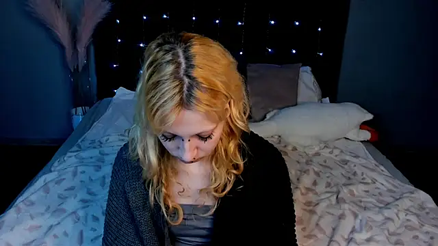 Snapshot of Lexy-Woorhez chatting on February 4, 10:32 am Lexy-Woorhez online show from February 4, 10:32 am