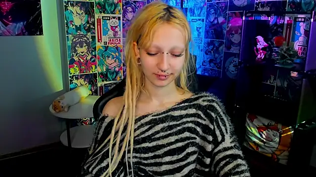 Snapshot of Lexy-Woorhez chatting on March 5, 10:22 am Lexy-Woorhez online show from March 5, 10:22 am