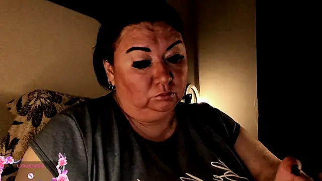 SexxyDreams1 online show from October 1, 4:18 am