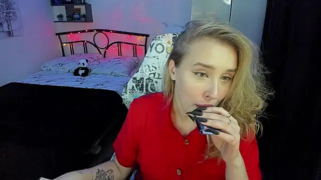 Snapshot of LinaTruly chatting on November 3, 9:38 pm LinaTruly online show from November 3, 9:38 pm