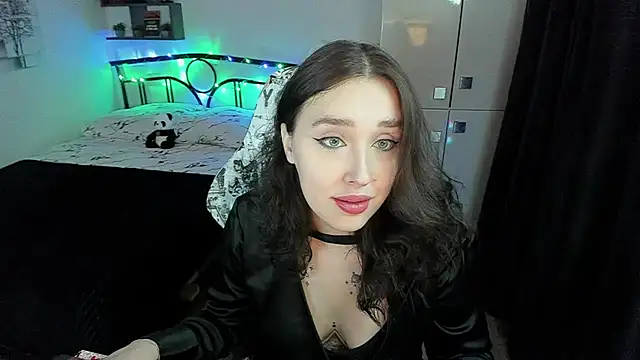 Snapshot of LinaTruly chatting on November 7, 10:32 pm LinaTruly online show from November 7, 10:32 pm