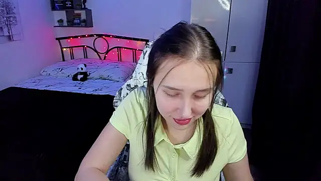 Snapshot of LinaTruly chatting on November 13, 10:30 pm LinaTruly online show from November 13, 10:30 pm