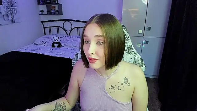 Snapshot of LinaTruly chatting on November 24, 8:52 pm LinaTruly online show from November 24, 8:52 pm