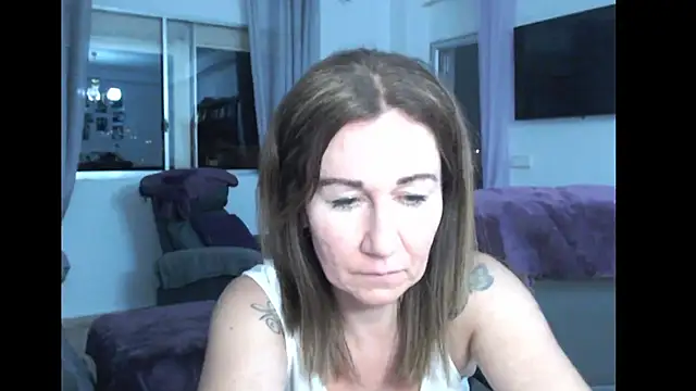 Snapshot of TamaraSweetxo chatting on June 13, 11:24 pm TamaraSweetxo online show from June 13, 11:24 pm