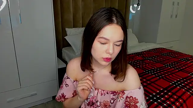 LovelyJane online show from December 20, 11:21 am