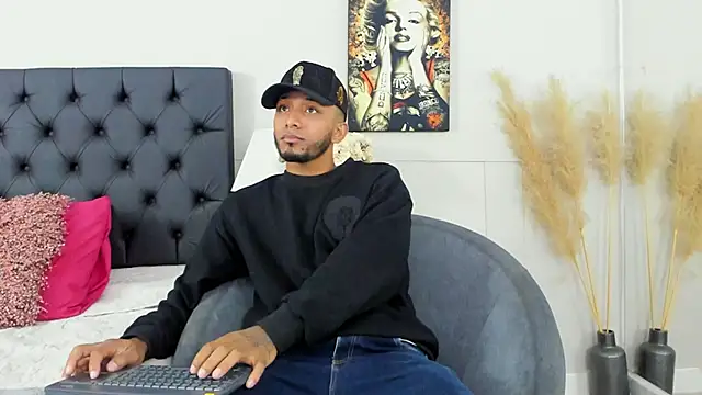 Robin Rief online show from March 15, 3:29 am