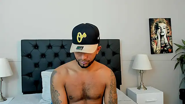 Robin Rief online show from October 9, 3:26 am