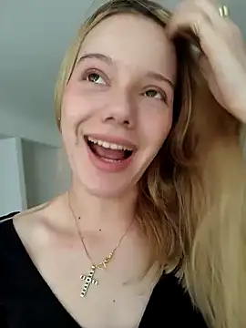 NicoleCut online show from February 3, 2:34 pm