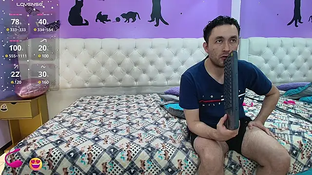 Snapshot of JeremmyAndStacy chatting on March 11, 1:01 pm JeremmyAndStacy online show from March 11, 1:01 pm