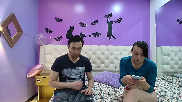 Snapshot of JeremmyAndStacy chatting on March 13, 11:30 am JeremmyAndStacy online show from March 13, 11:30 am