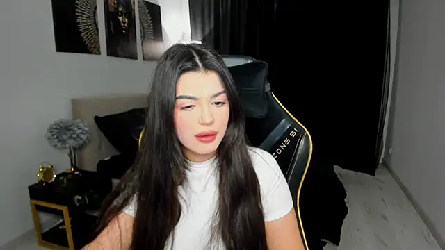 AlluringAriel online show from April 18, 11:47 am