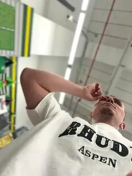 adam-rivera online show from January 10, 1:29 am