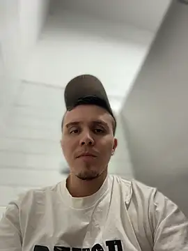 adam-rivera online show from April 21, 1:42 am