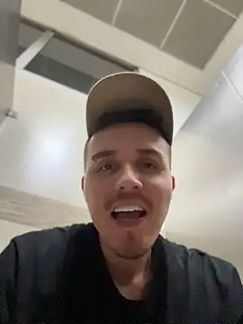 adam-rivera online show from June 2, 1:07 am