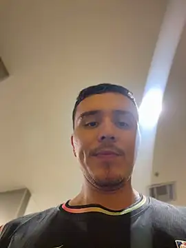 Snapshot of adam-rivera chatting on July 18, 7:17 pm adam-rivera online show from July 18, 7:17 pm