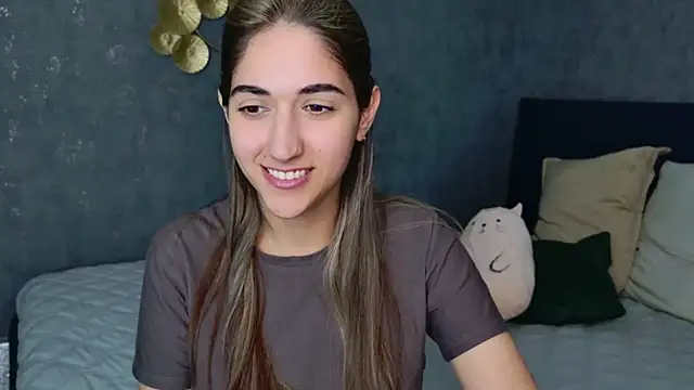 Teresa Stane online show from February 18, 9:32 am