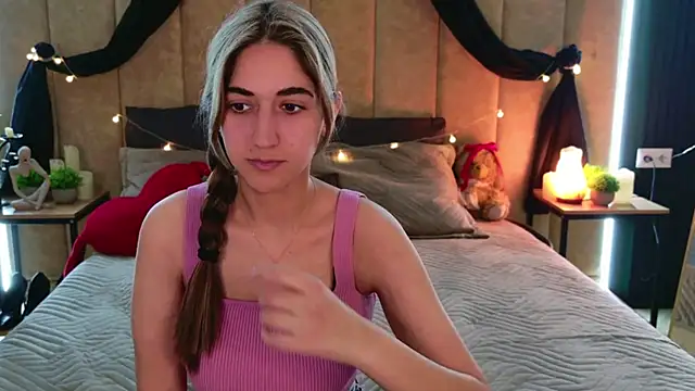 Teresa Stane online show from March 4, 4:49 am