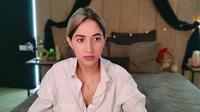 Teresa Stane online show from March 22, 5:28 am