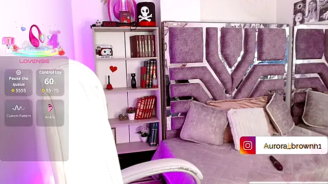 Aurora Brownn online show from November 14, 4:44 am