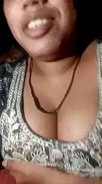 Snapshot of Haniya-143 chatting on December 14, 9:24 pm Haniya-143 online show from December 14, 9:24 pm