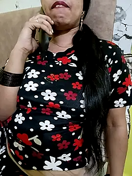 Snapshot of Haniya-143 chatting on November 13, 12:37 pm Haniya-143 online show from November 13, 12:37 pm