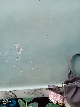 Snapshot of Haniya-143 chatting on December 21, 11:12 pm Haniya-143 online show from December 21, 11:12 pm