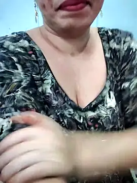 Snapshot of Haniya-143 chatting on February 1, 9:46 pm Haniya-143 online show from February 1, 9:46 pm