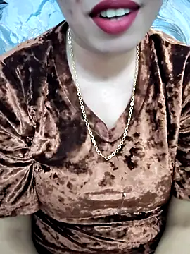 Snapshot of Haniya-143 chatting on February 12, 10:49 pm Haniya-143 online show from February 12, 10:49 pm