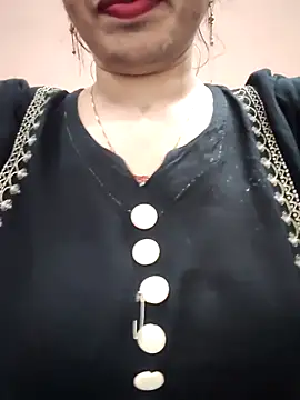 Snapshot of Haniya-143 chatting on February 21, 7:37 pm Haniya-143 online show from February 21, 7:37 pm