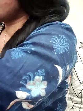 Snapshot of Haniya-143 chatting on February 26, 5:34 pm Haniya-143 online show from February 26, 5:34 pm