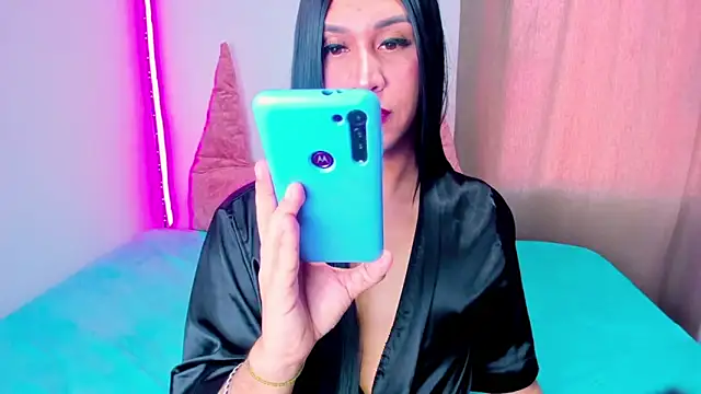 Candace Queen online show from December 5, 1:52 pm