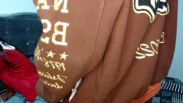 Snapshot of pervertsteens3 chatting on December 15, 6:29 am pervertsteens3 online show from December 15, 6:29 am