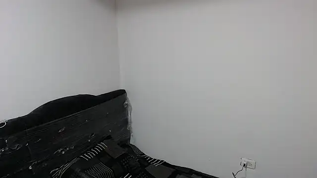 Snapshot of pervertsteens3 chatting on November 26, 3:18 am pervertsteens3 online show from November 26, 3:18 am