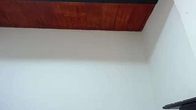 Snapshot of pervertsteens3 chatting on December 15, 11:09 pm pervertsteens3 online show from December 15, 11:09 pm